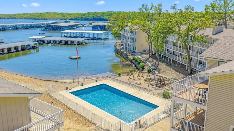 Ozark Get-Away Lakefront Condo with Boat Slip House in Osage Beach