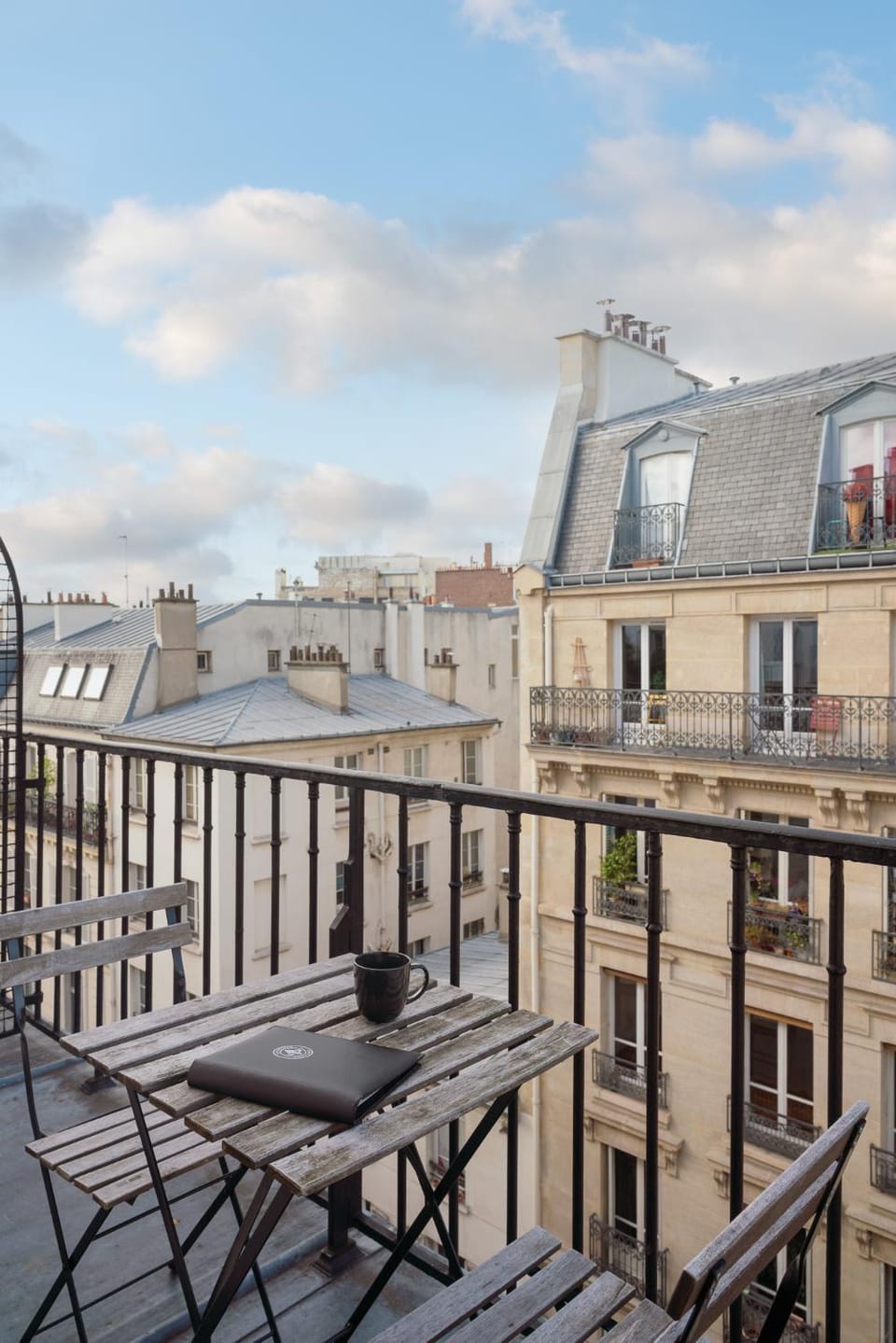 Neighbourhood, Balcony/Terrace, City view, Street view