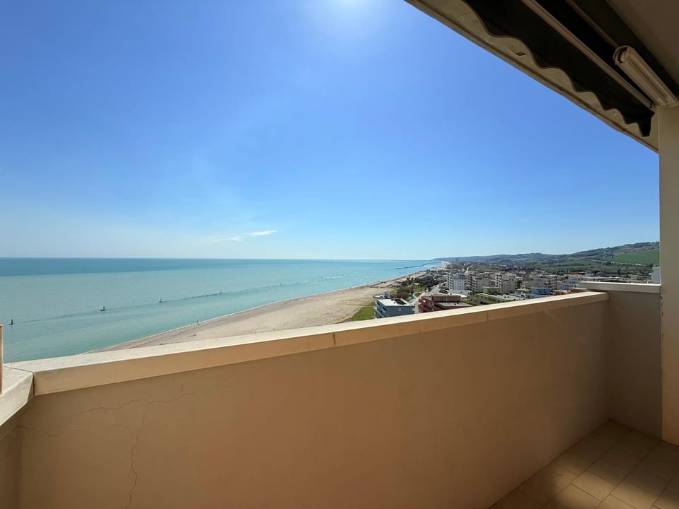 PSE03 - Porto Sant'Elpidio, incantevole bilocale fronte mare Apartment in Porto Sant'Elpidio