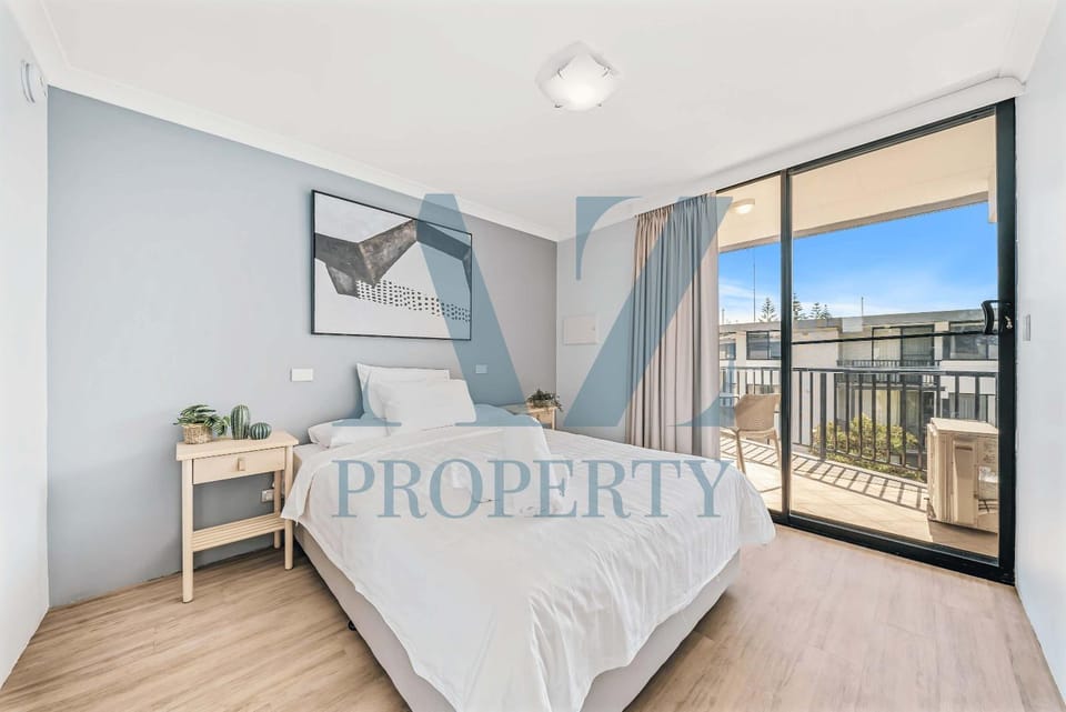 South Perth Gem Minutes to City & Foreshore Apartment in Perth