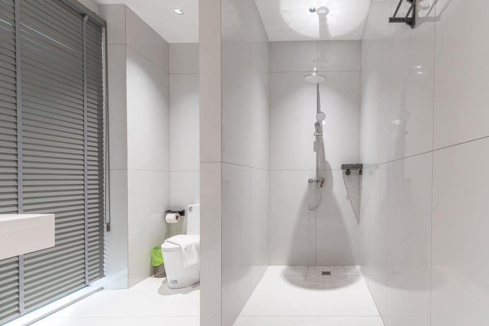 Shower, Bathroom, towels