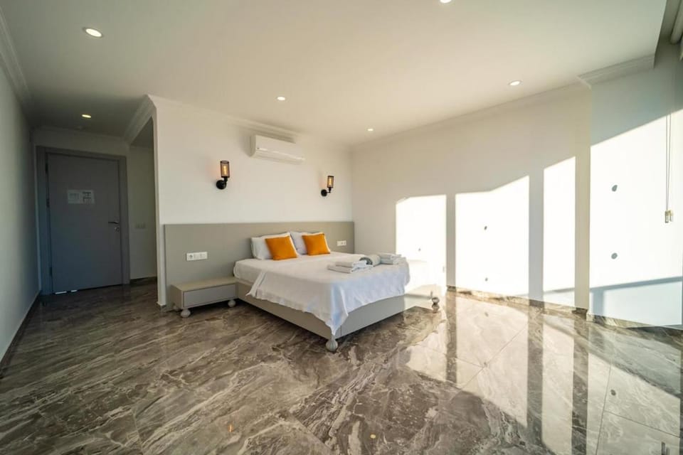 Villa for 10 People with Sea View in Kalkan Center Villa in Kalkan Belediyesi