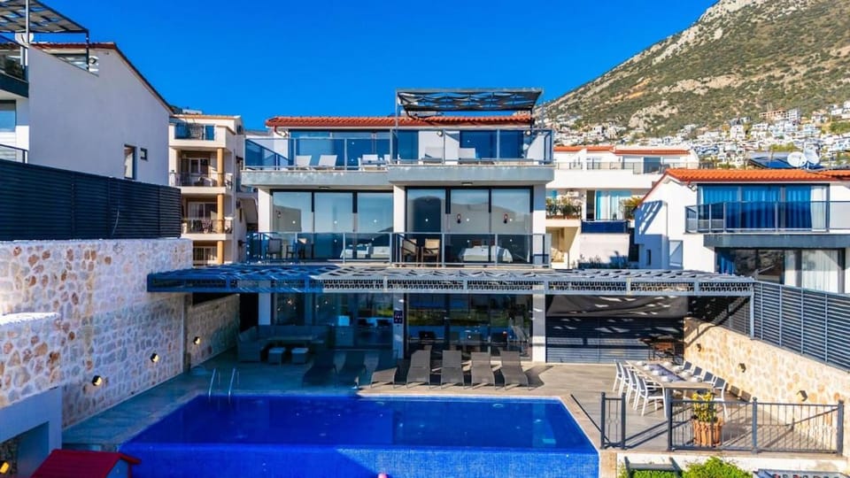 Villa for 10 People with Sea View in Kalkan Center Villa in Kalkan Belediyesi