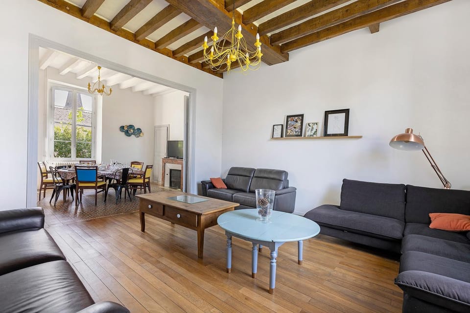 Property building, Living room
