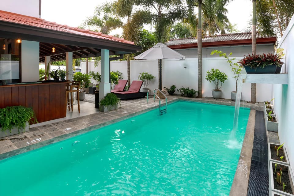 Pool view, Swimming pool, Swimming pool