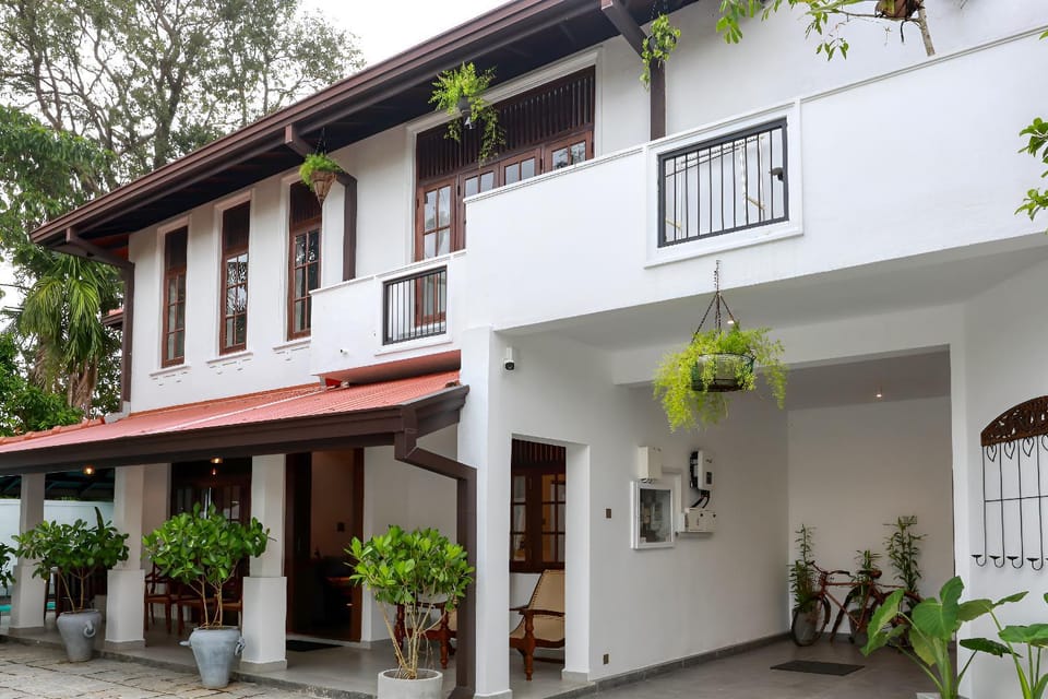 Property building, Day, Garden