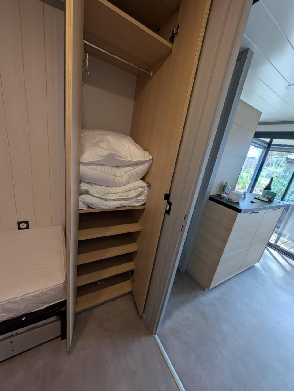 Luxury Cottage Sauna&Pool at CapDAgde Campground/ 
RV Resort in Agde