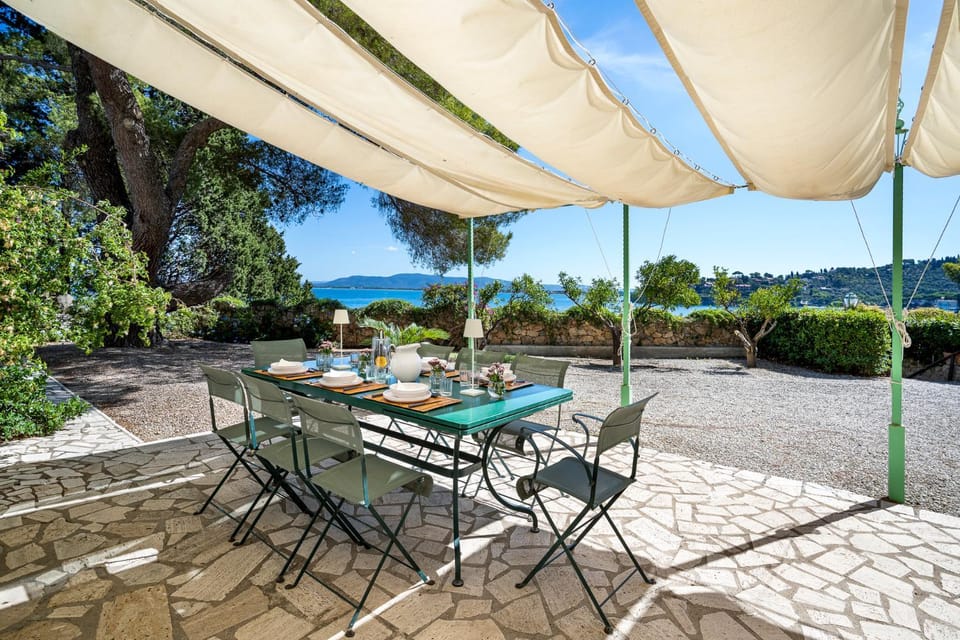 Patio, Spring, Day, Natural landscape, Garden, View (from property/room), Balcony/Terrace, Dining area, Garden view, Sea view