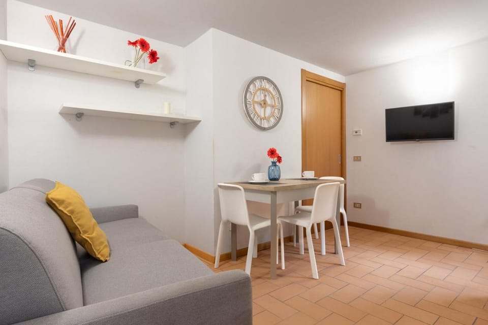 Communal lounge/ TV room, Living room