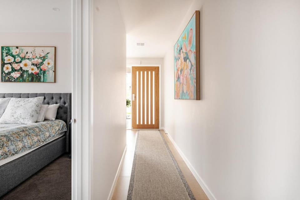 Luxury Sunbury Retreat House in Diggers Rest