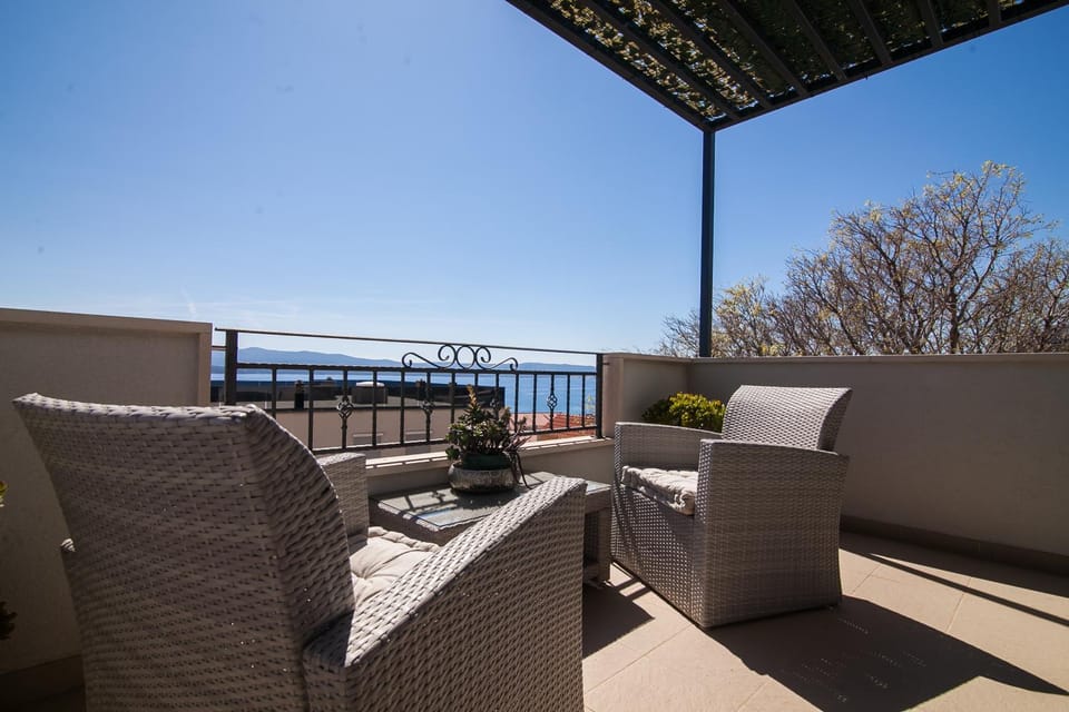 Day, Sea view