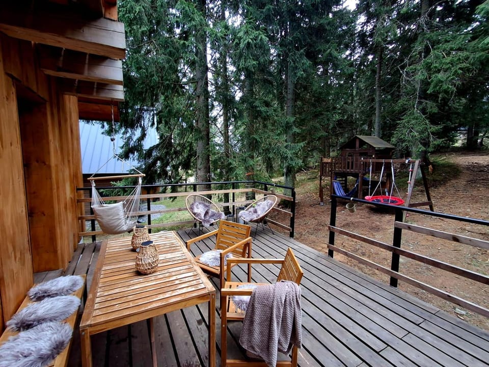 Off site, Children play ground, Balcony/Terrace