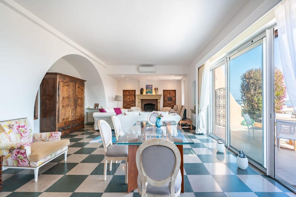 Cozystay 1099 Charming Sea View House & Pool House in Cannes