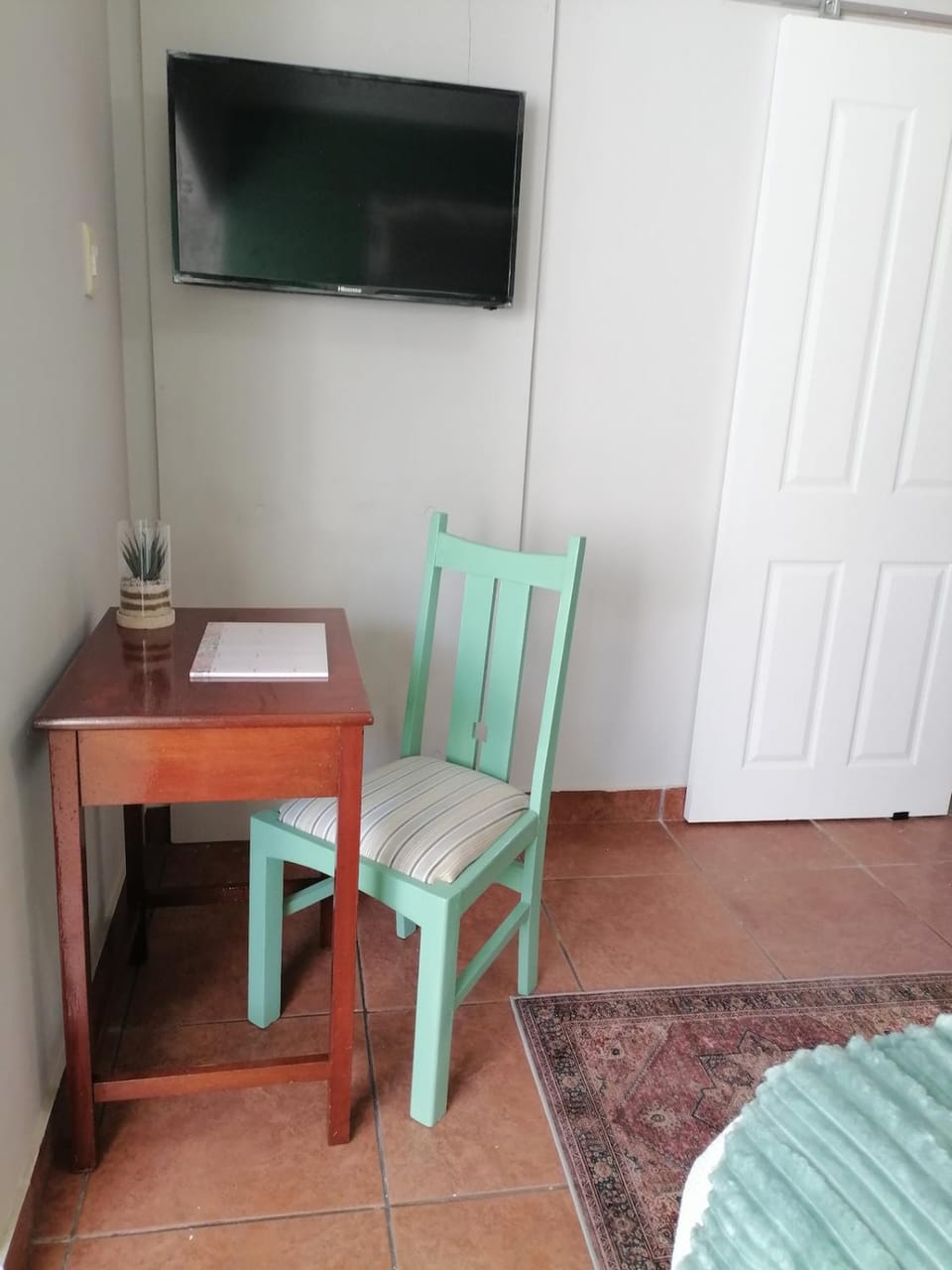 TV and multimedia, Seating area