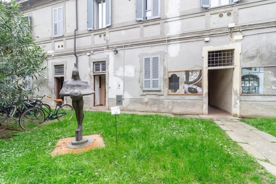 Inner courtyard view