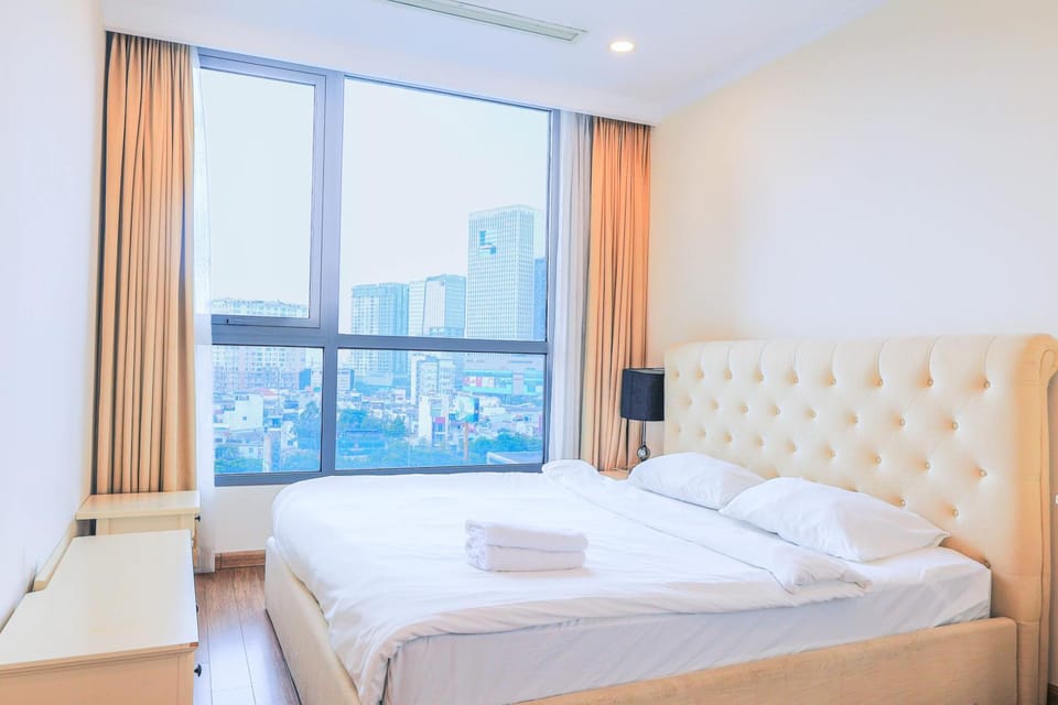 Bed, TV and multimedia, Photo of the whole room, Bedroom, towels