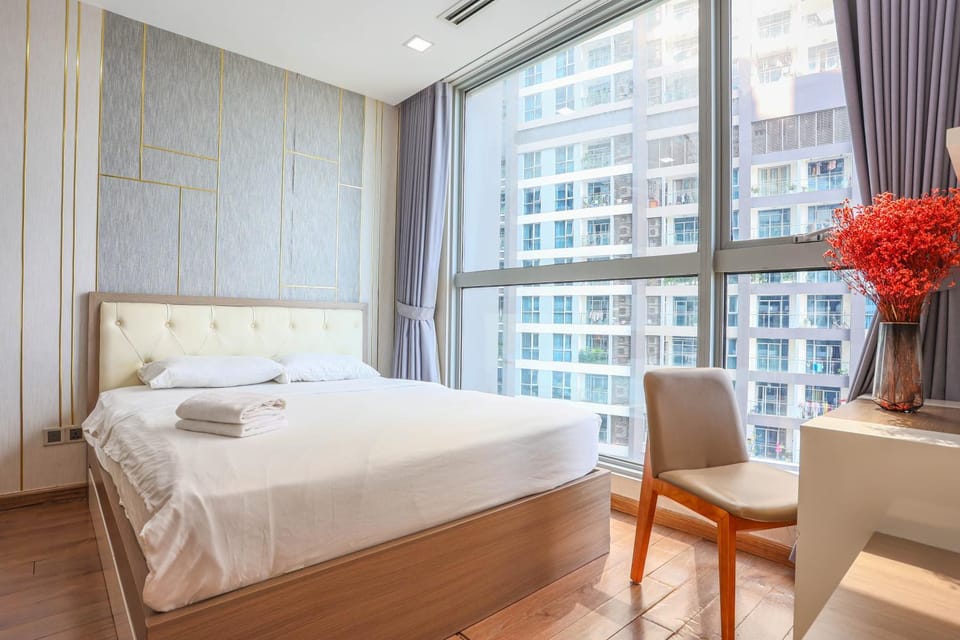 Bed, Living room, Photo of the whole room, Seating area, Bedroom, towels