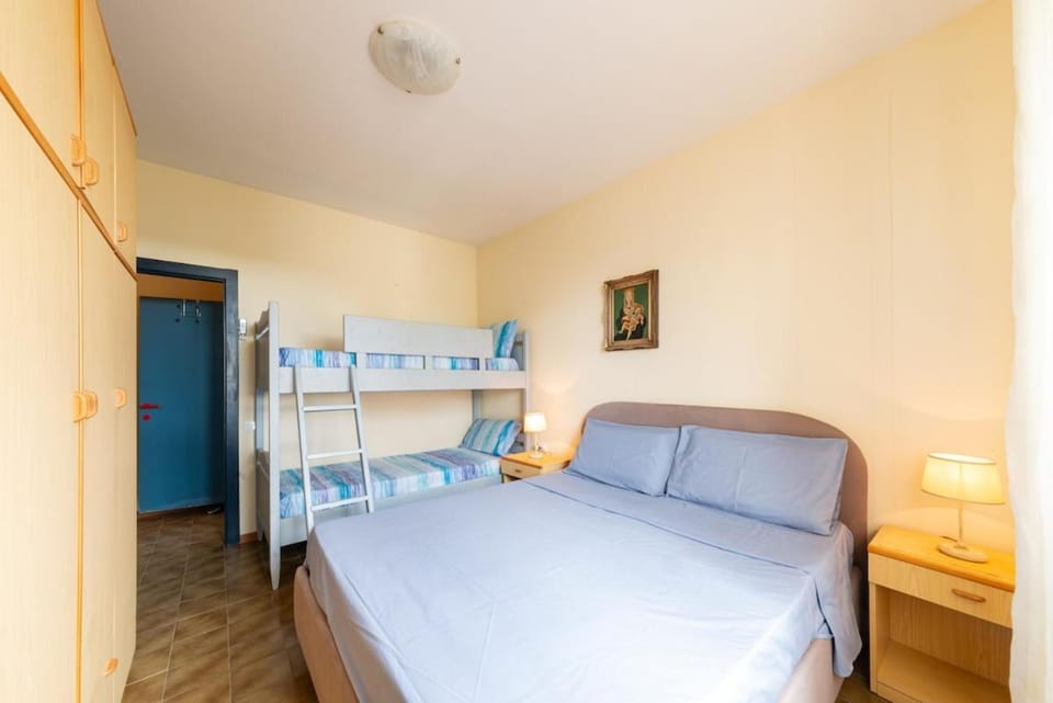 Pineta Blu Coastal Apartment with Sea View Apartment in Follonica