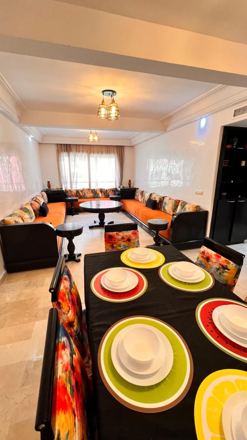 Communal lounge/ TV room, Living room, Dining area