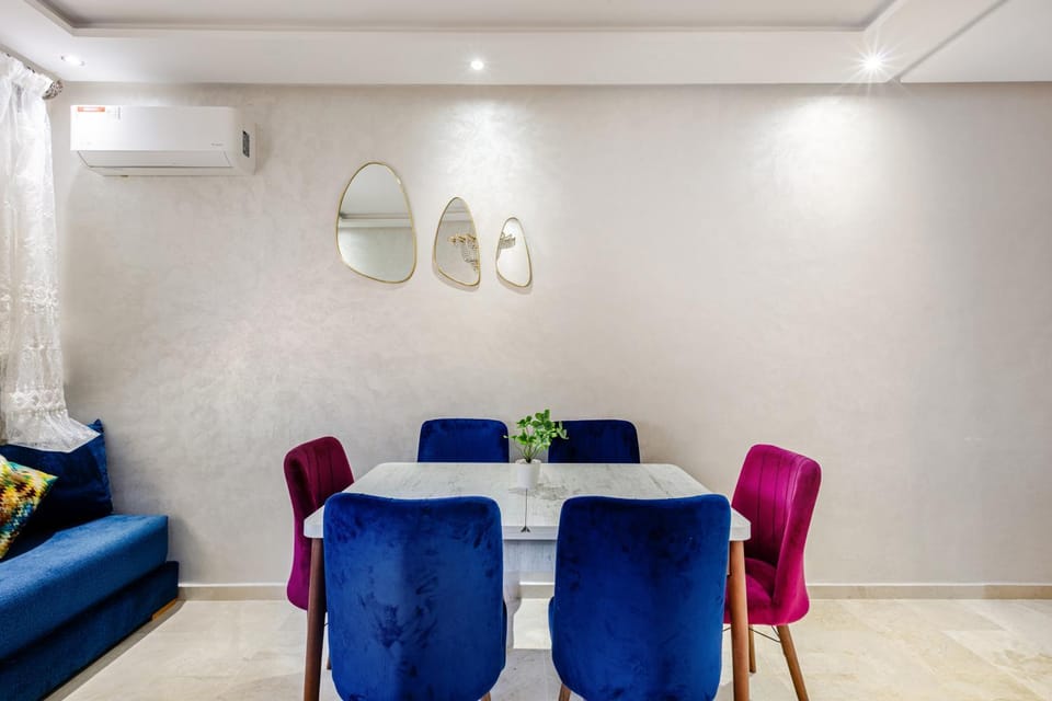 Living room, air conditioner