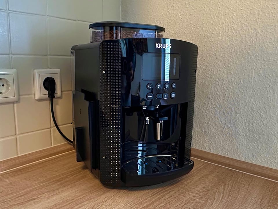Coffee/tea facilities, kitchen