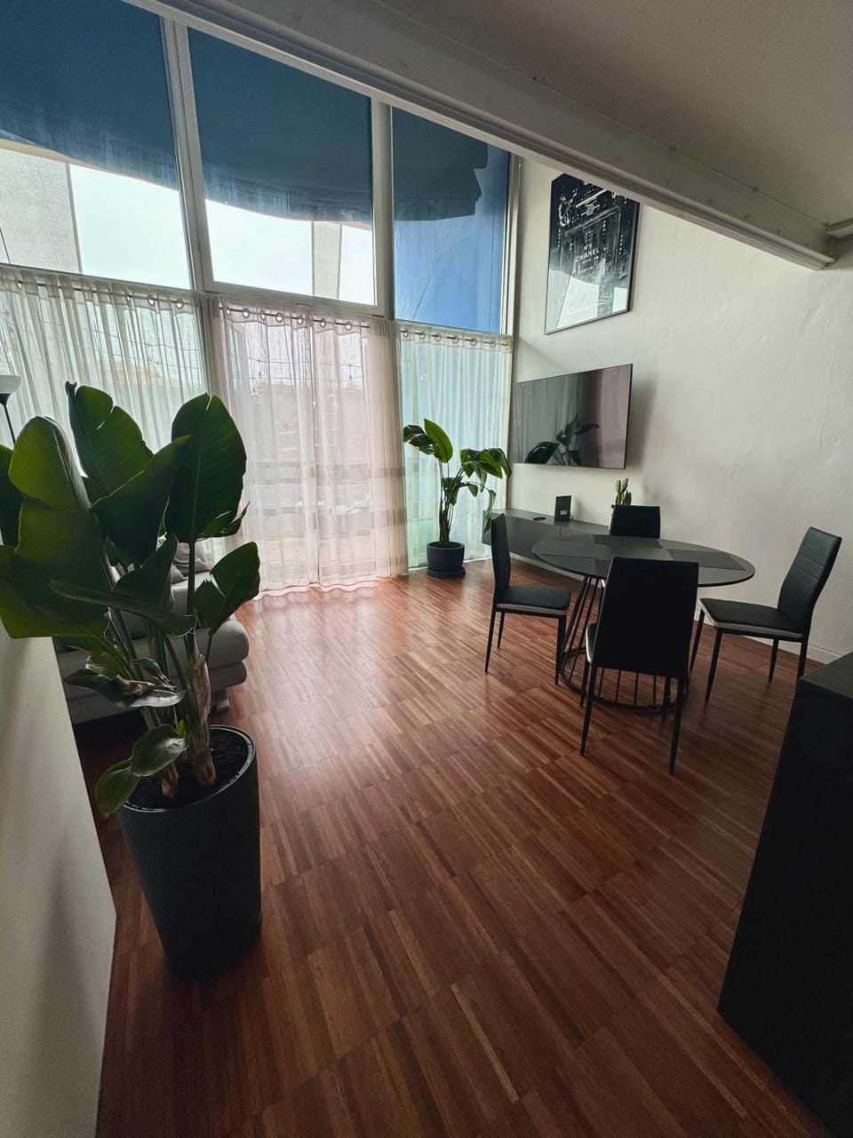 Communal lounge/ TV room, Living room