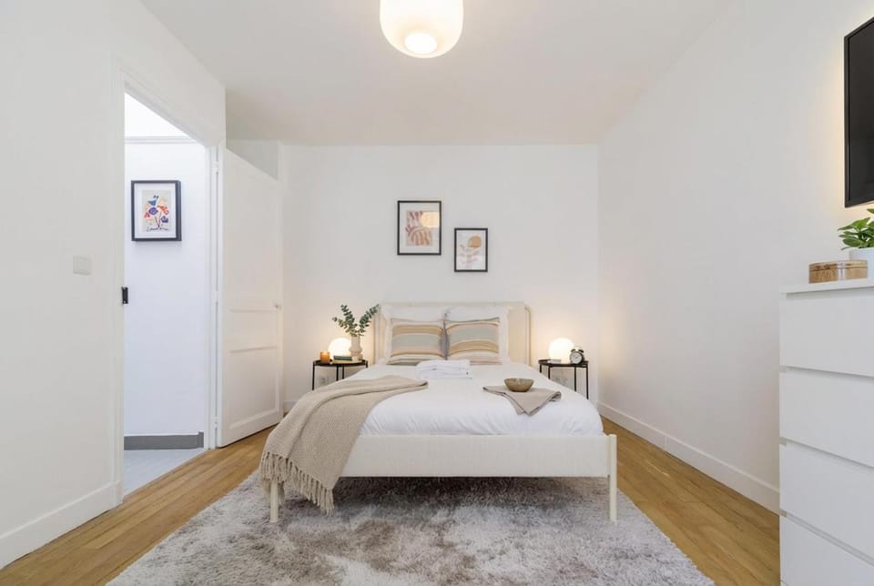 FurtiveStay - Champs Elysées - Guersant House in Paris