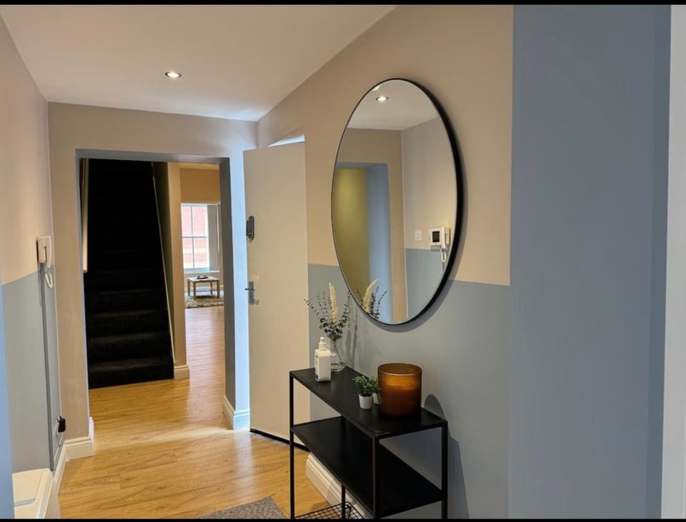 Jewellery Quarter Serviced Apartments Multiple Units in One Block Apartment in Birmingham