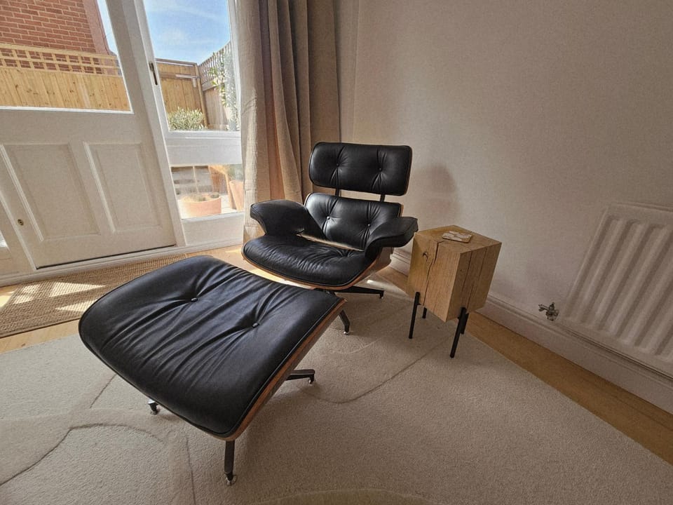 Beautiful City Centre Townhouse with parking House in Canterbury
