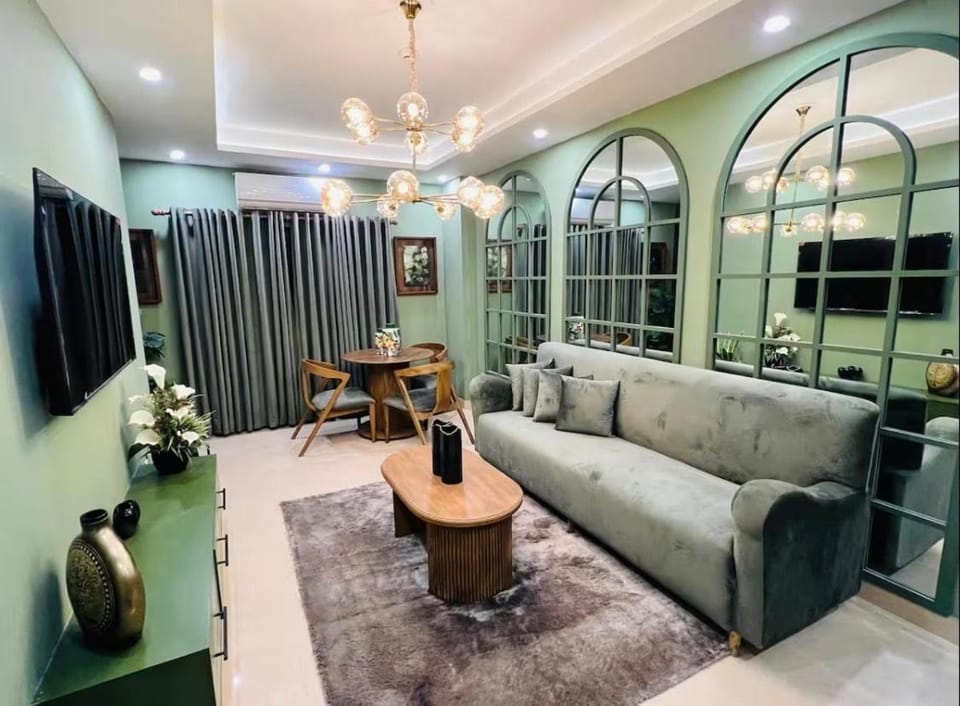 Luxury 2BR Apartment Fast WiFi Bahria Phase 7 Apartment in Islamabad Capital Territory