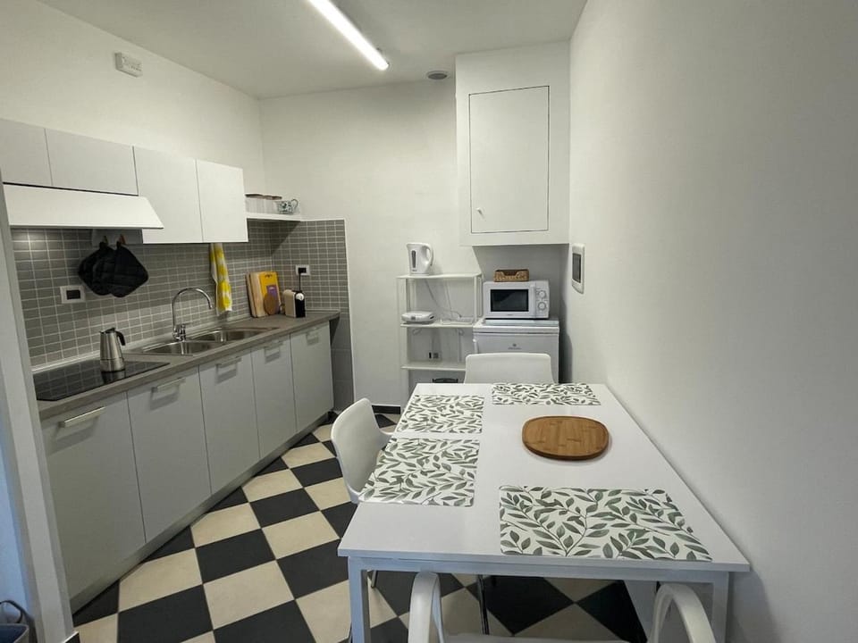 Kitchen or kitchenette, kitchen