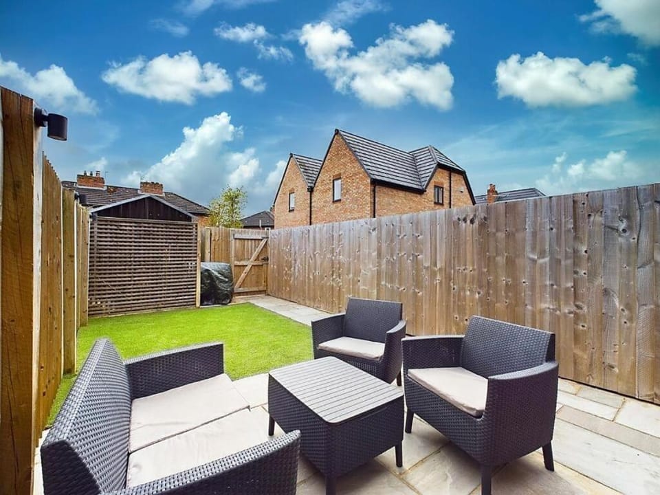 Patio, Garden, Seating area, Garden view