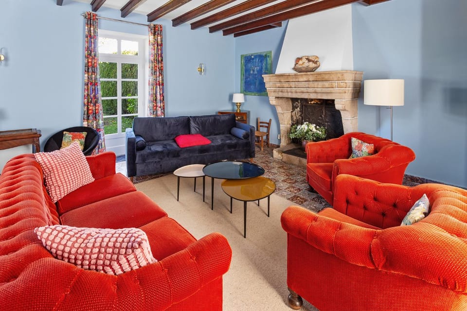 Living room, Seating area