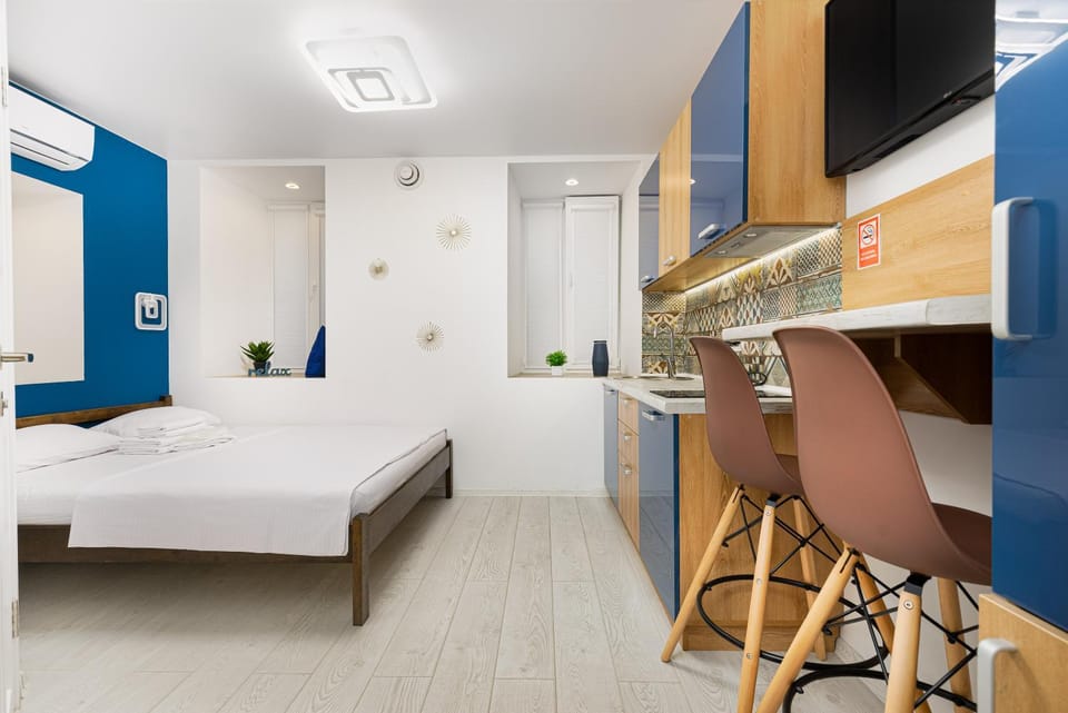 Opera Lane Suites Hotel in Odessa