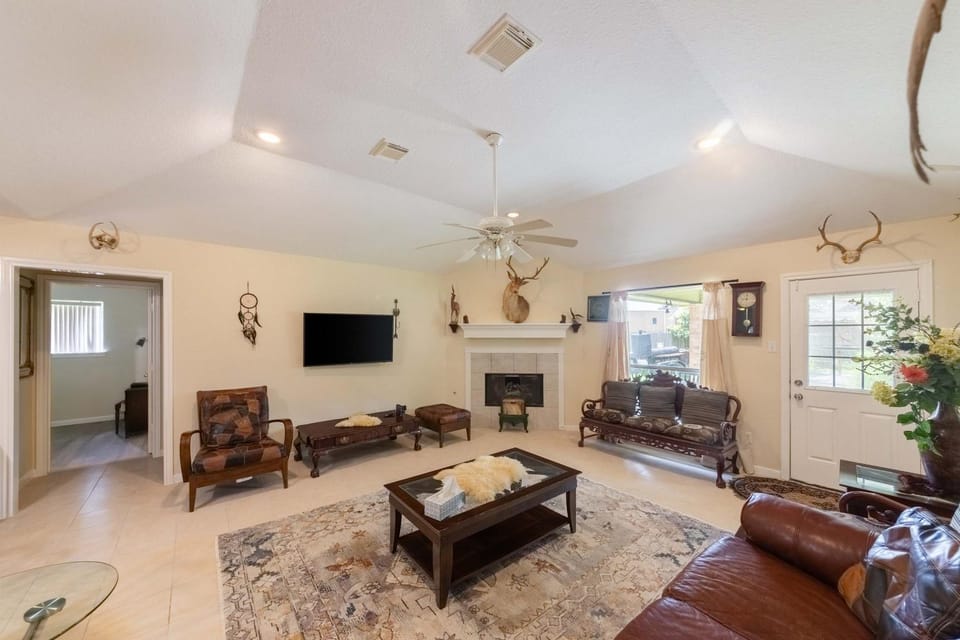 TV and multimedia, Living room