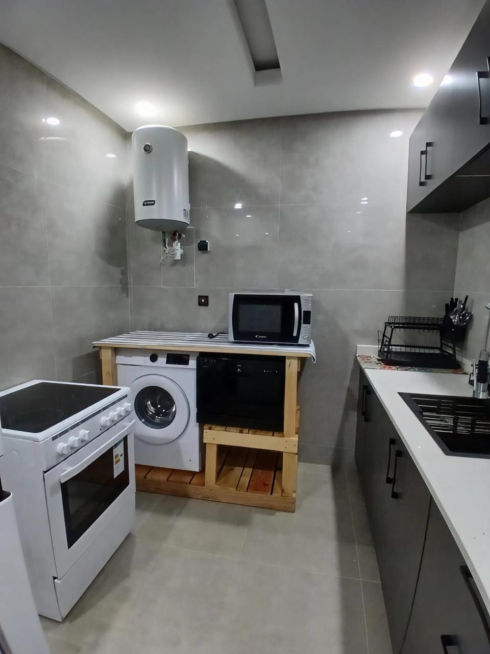 dishwasher, stove, washing machine, kitchen