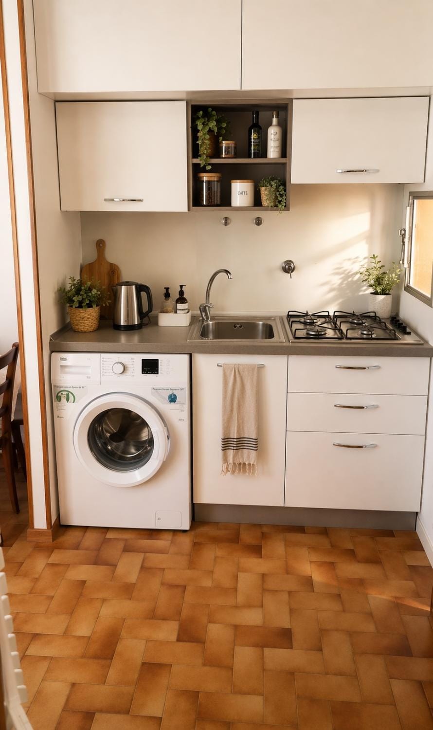 Kitchen or kitchenette