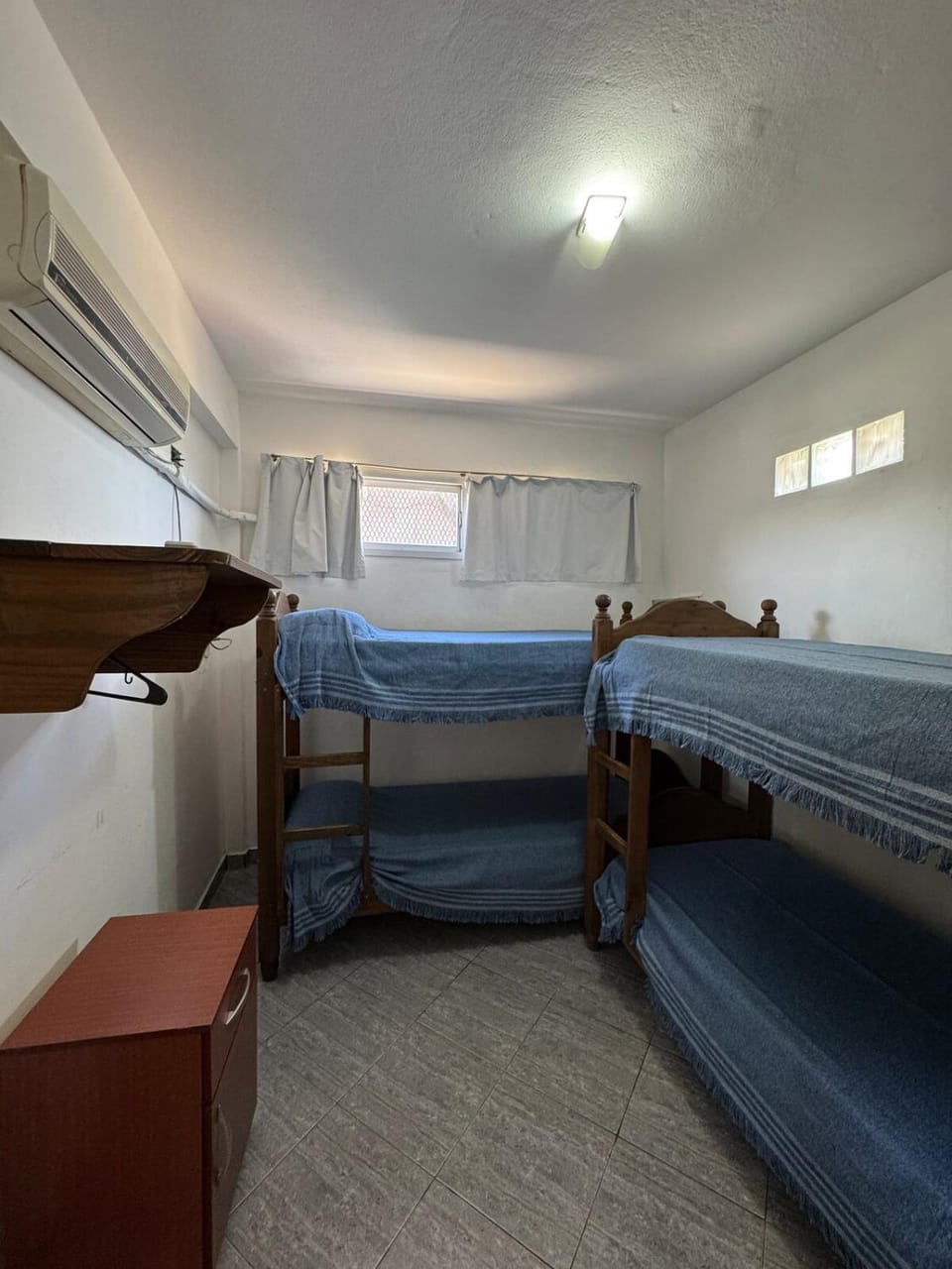 Bed, Living room, Photo of the whole room, Seating area, Bedroom, bunk bed, hair dresser, air conditioner