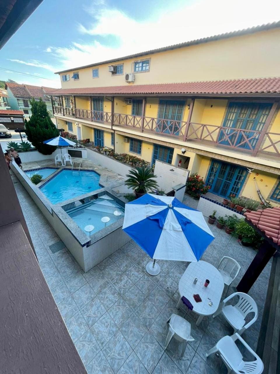 Swimming pool