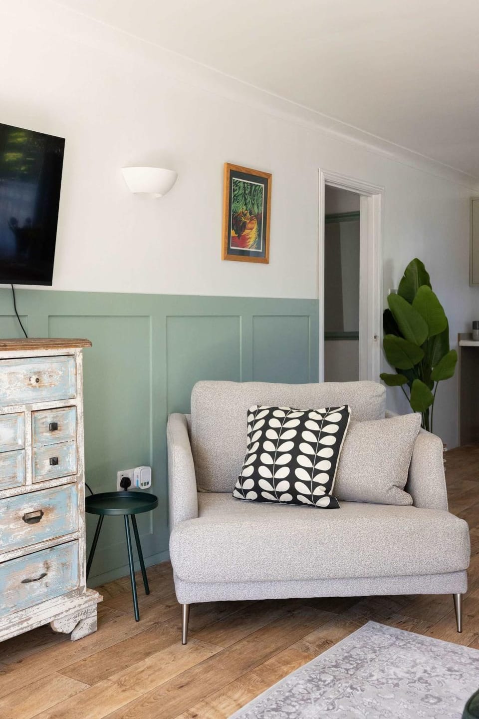 Stylish One Bed Annexe Near Marina and Beaches House in Chichester District