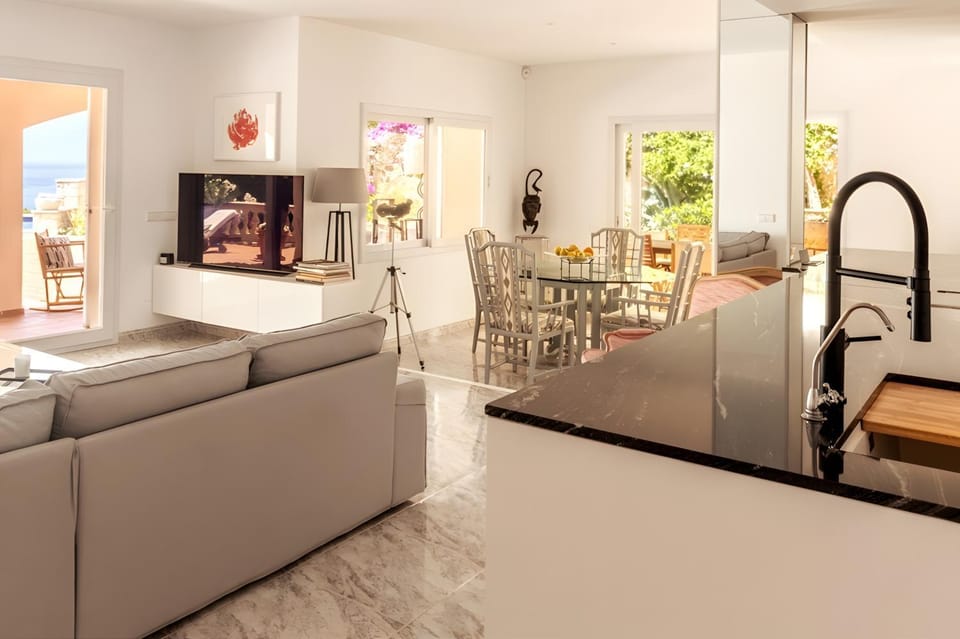 Property building, Living room