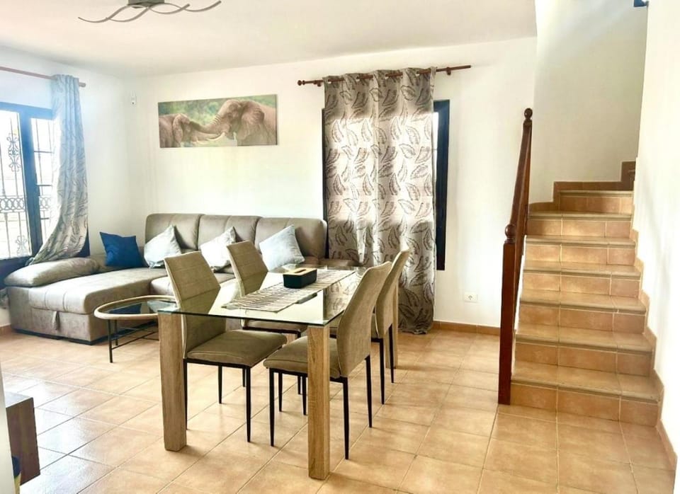 Living room, Seating area, Dining area