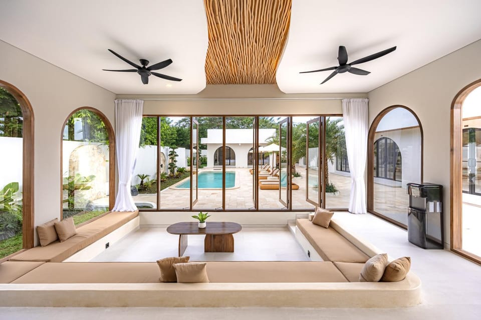 Lobby or reception, Seating area, Pool view