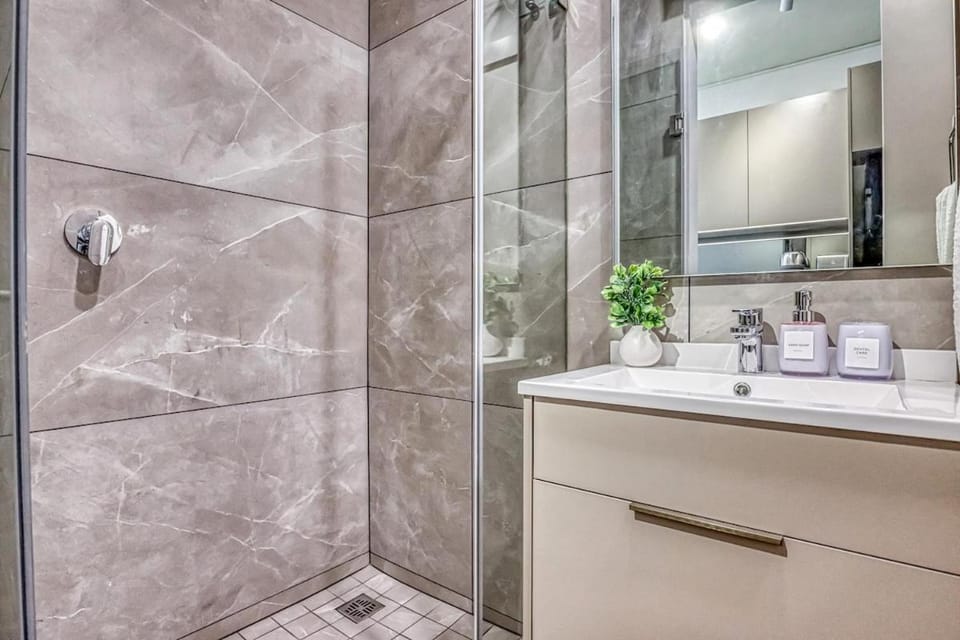 Urban Escape in Rosebank Apartment in Johannesburg