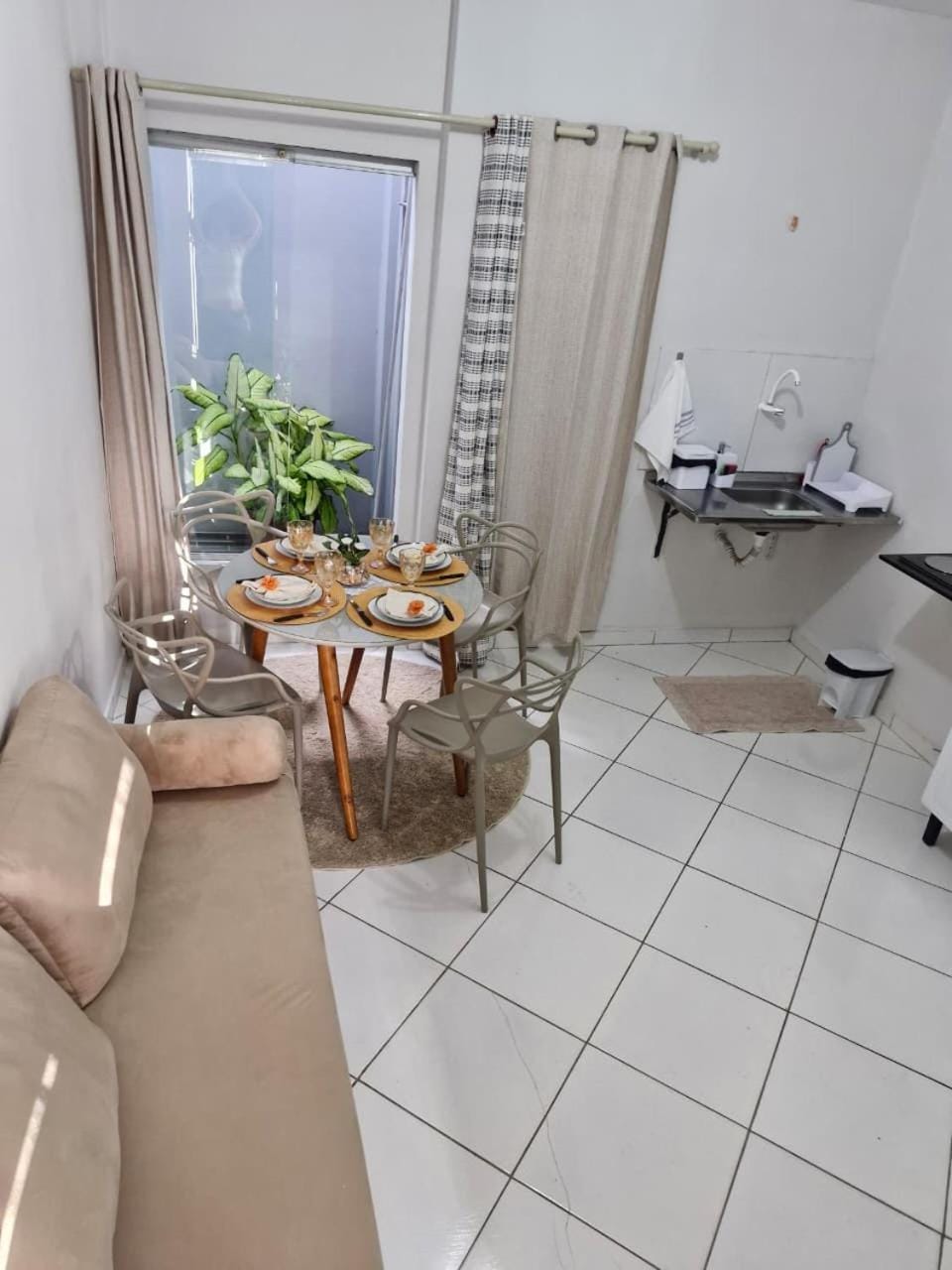 Living room, Dining area, Communal kitchen