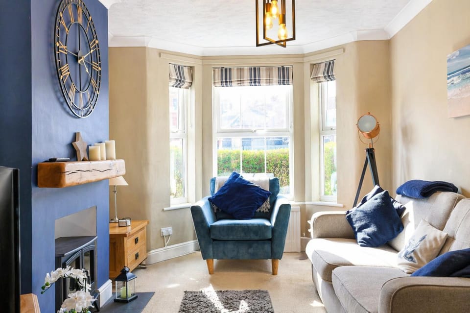 Living room, fireplace