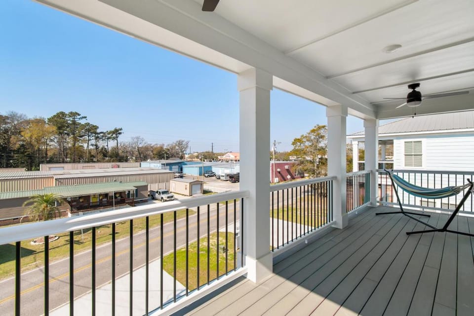 Carolina Girl House in Garden City