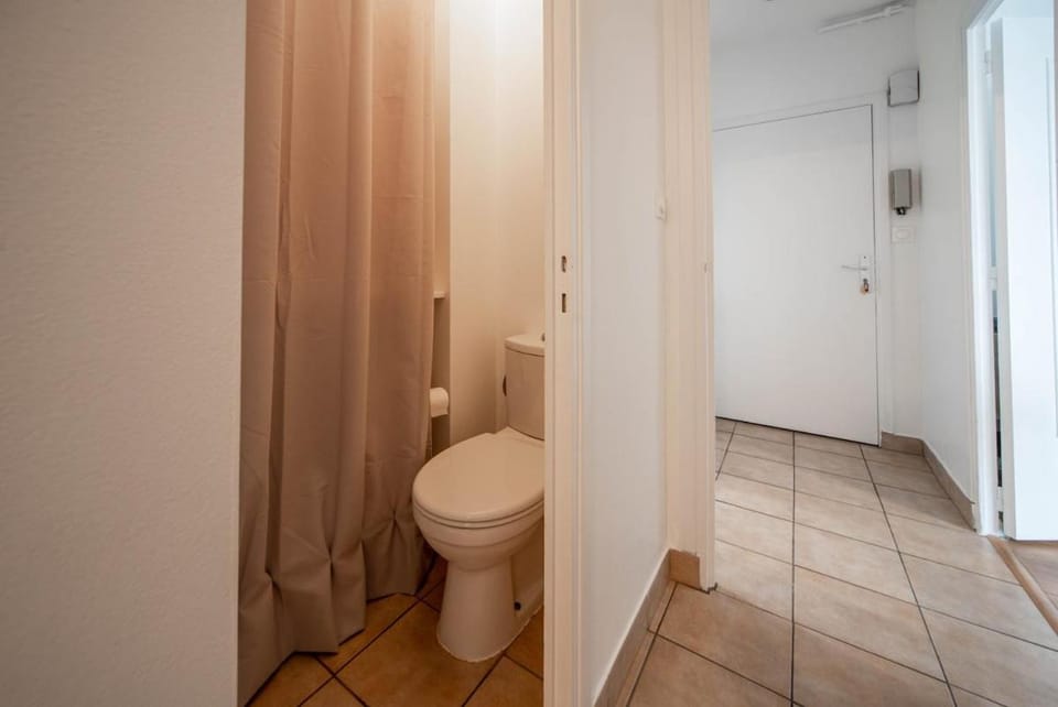 Grand T5 lumineux de 4 chambres idéal pour les familles et les professionnels Apartment in Bourgogne-Franche-Comté