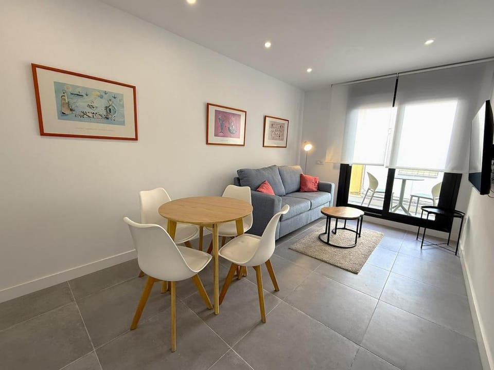 Bright and new apartment in beach area Apartment in Fuengirola