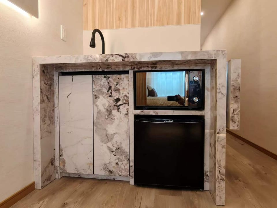 305 东京新宿高田马场温馨两室民宿 Shinjuku T akadanobaba Cozy 2BR Apart ment 步行可达车站 山手线直达涩谷新宿池袋 适合家庭朋友情侣旅行长期入住 Quiet Family St ay in Tokyo Apartment in Shinjuku